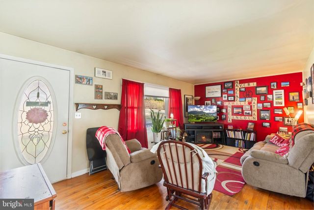 3000 BREEZEWOOD LN, Hampstead, MD 21074