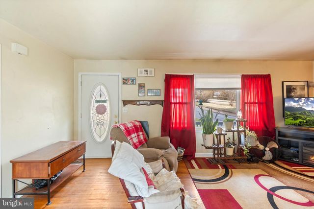 3000 BREEZEWOOD LN, Hampstead, MD 21074