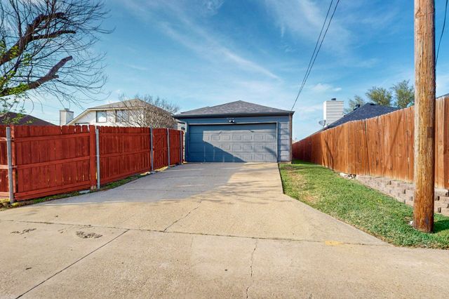 1324 Paintbrush Street, Mesquite, TX 75149