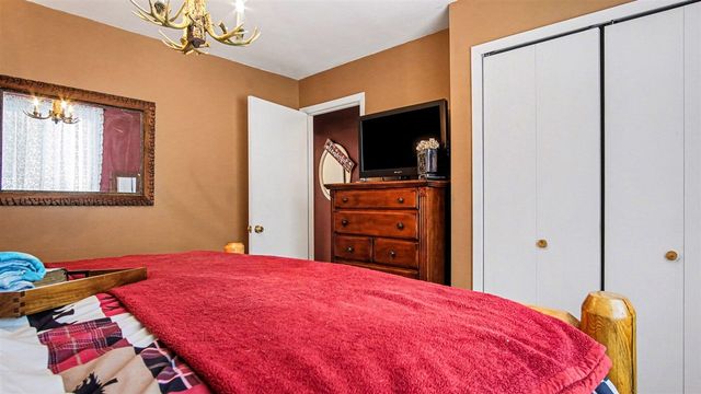 12718 112th Avenue, Grand Haven, MI 49417