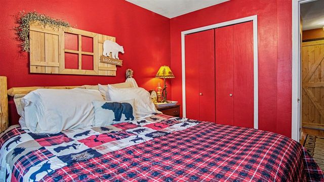 12718 112th Avenue, Grand Haven, MI 49417