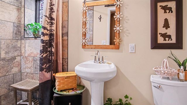 12718 112th Avenue, Grand Haven, MI 49417