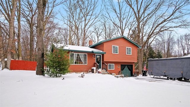 12718 112th Avenue, Grand Haven, MI 49417