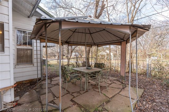 381 W 4th Street, Booneville, AR 72927