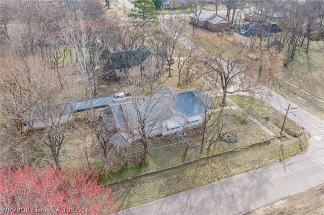 381 W 4th Street, Booneville, AR 72927