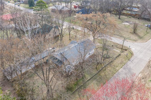 381 W 4th Street, Booneville, AR 72927