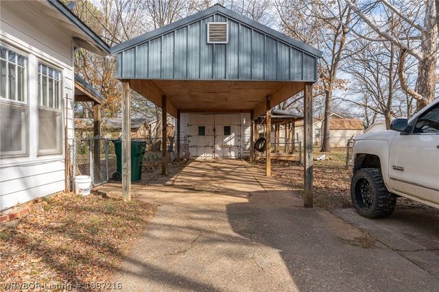 381 W 4th Street, Booneville, AR 72927
