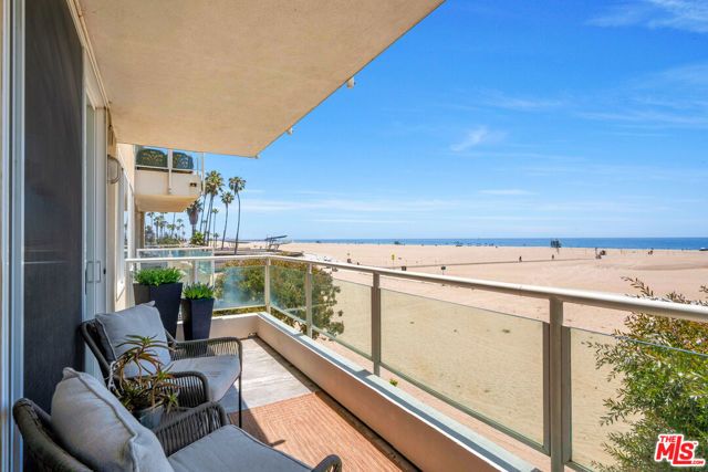 723 Palisades Beach Road 106, Santa Monica, CA 90402