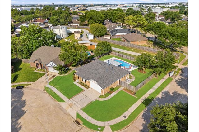 11014 Rippling Fields Court, Houston, TX 77064