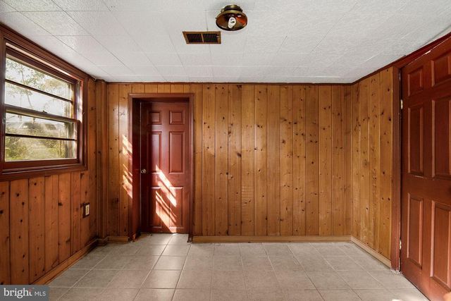 6807 DEAN DR, Mclean, VA 22101
