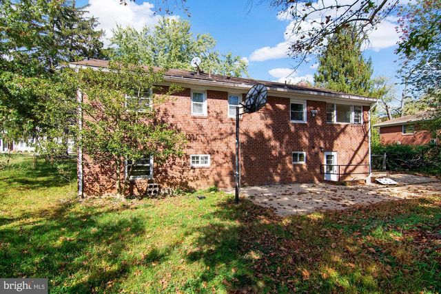 6807 DEAN DR, Mclean, VA 22101