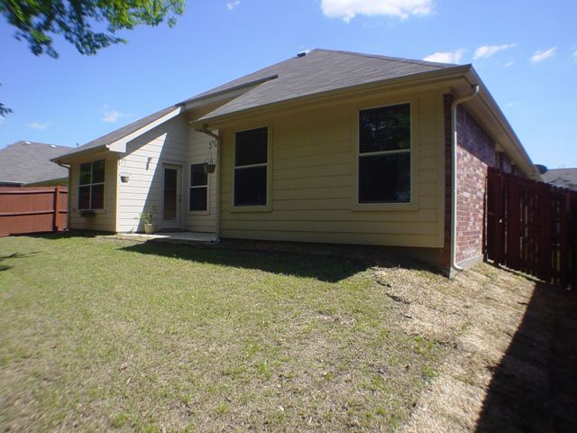 209 Bird Creek Drive, Little Elm, TX 75068