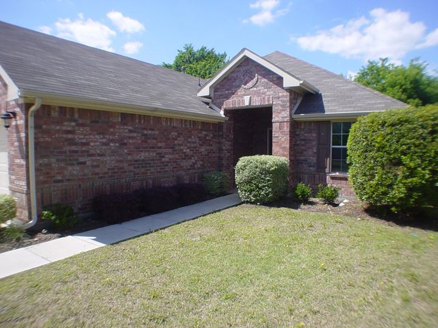 209 Bird Creek Drive, Little Elm, TX 75068