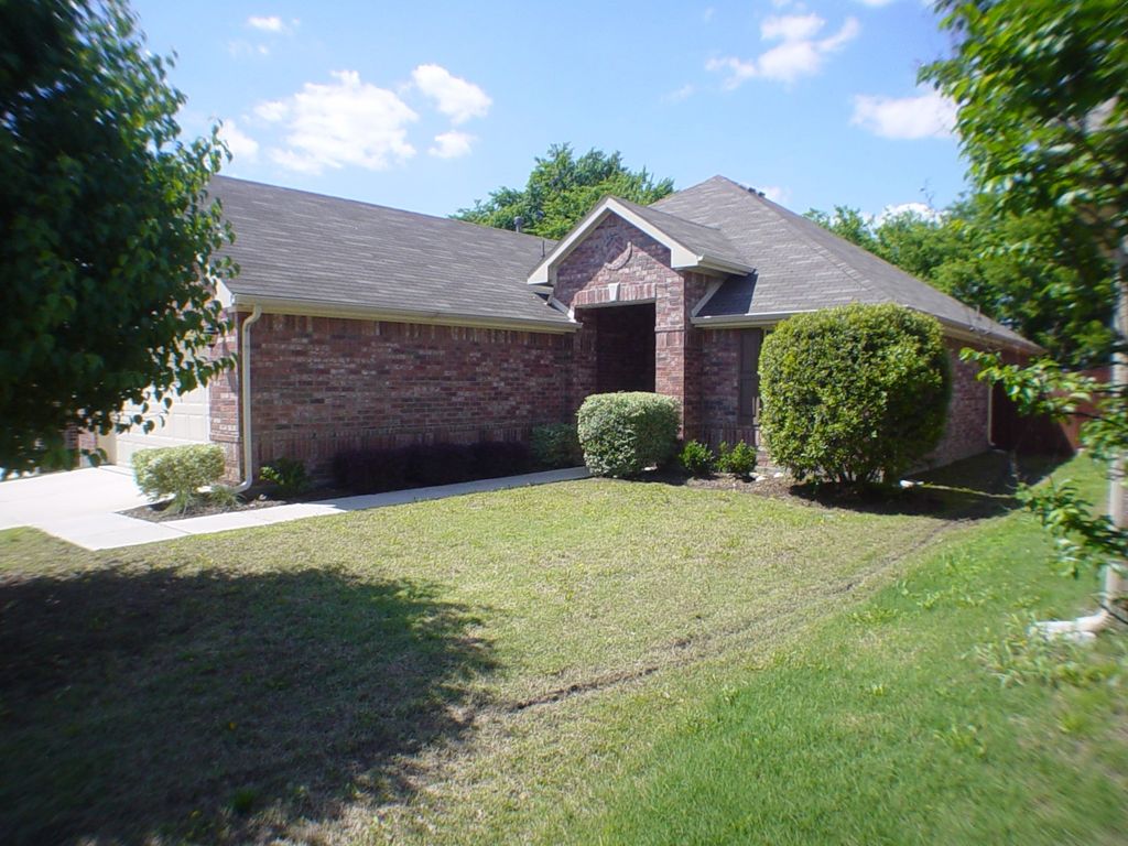209 Bird Creek Drive, Little Elm, TX 75068