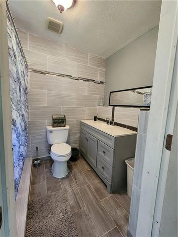 8560 Sadie Court, Grand Bay, AL 36541