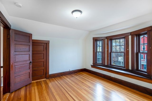 159 Langdon Ave 159, Watertown, MA 02472