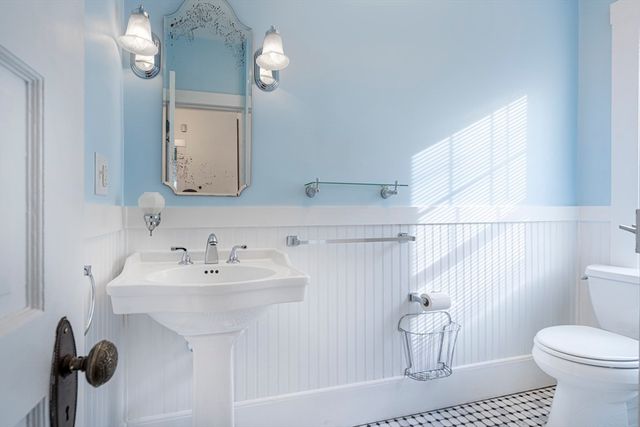 159 Langdon Ave 159, Watertown, MA 02472