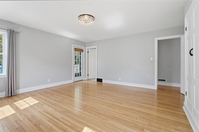 701 S Elm Street, Three Oaks, MI 49128