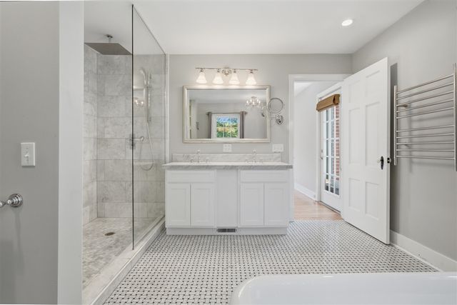 701 S Elm Street, Three Oaks, MI 49128