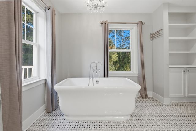 701 S Elm Street, Three Oaks, MI 49128