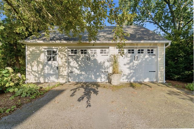 701 S Elm Street, Three Oaks, MI 49128