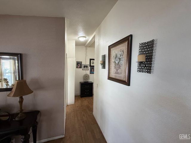 6601 Eucalyptus Drive 221, Bakersfield, CA 93306