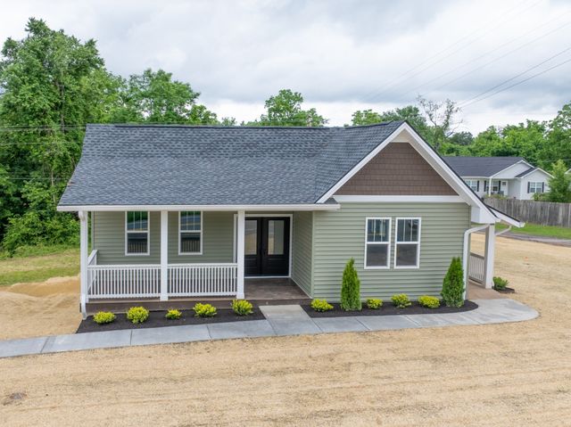 312 N Main St, Dickson, TN 37055