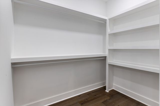 312 N Main St, Dickson, TN 37055