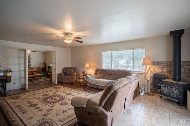 794 Park Ave, Twin Falls, ID 83301