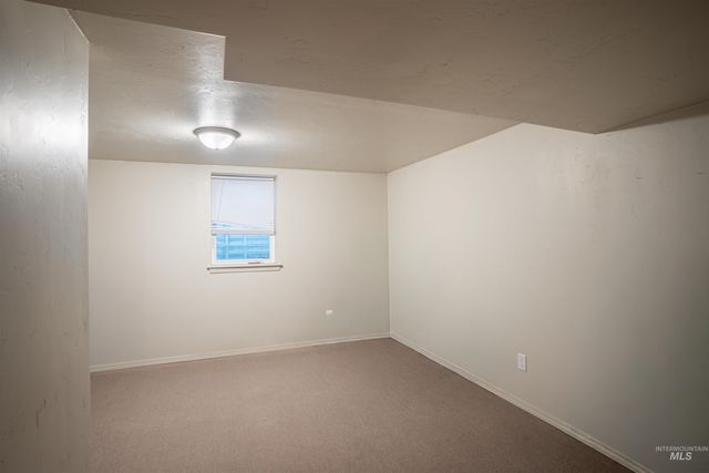 794 Park Ave, Twin Falls, ID 83301