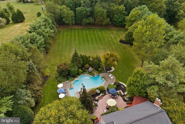 44 WALTERS RD, Robbinsville, NJ 08691