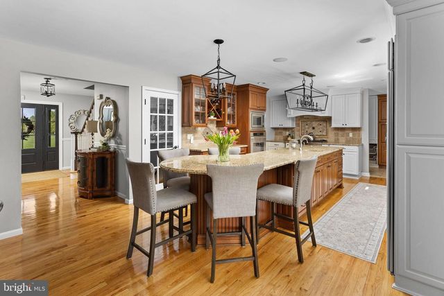 44 WALTERS RD, Robbinsville, NJ 08691