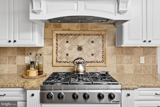 44 WALTERS RD, Robbinsville, NJ 08691