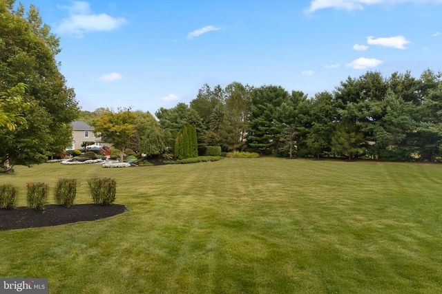 44 WALTERS RD, Robbinsville, NJ 08691