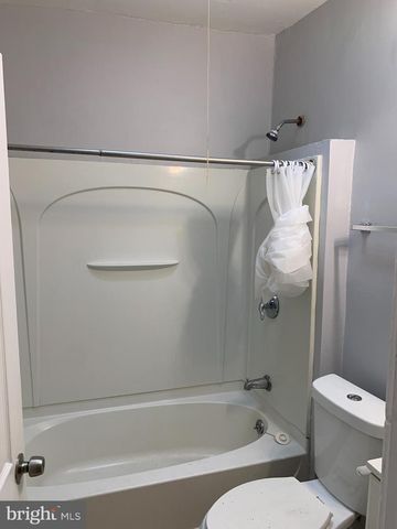 2516 BARCLAY ST, Baltimore, MD 21218