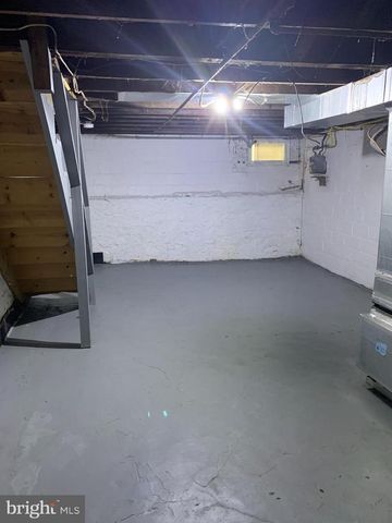 2516 BARCLAY ST, Baltimore, MD 21218