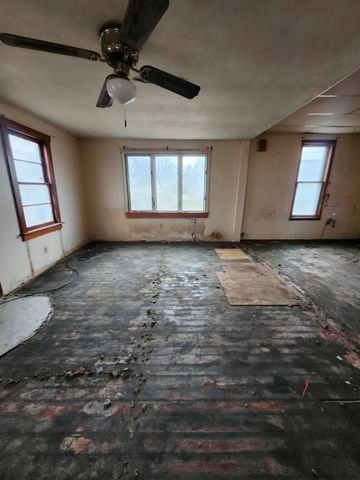 201 N Main Street, Yale, IA 50277
