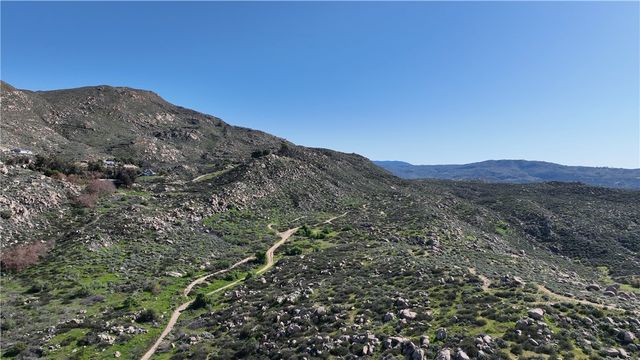 14 Starlight Mesa Drive, Hemet, CA 92544