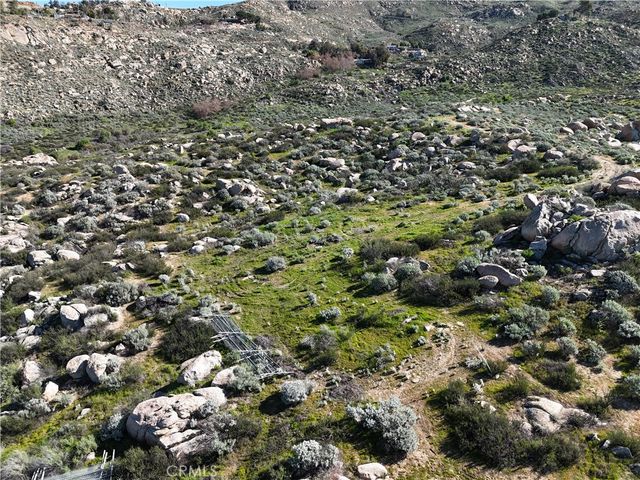 14 Starlight Mesa Drive, Hemet, CA 92544