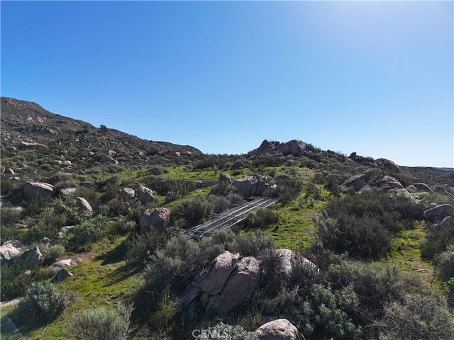 14 Starlight Mesa Drive, Hemet, CA 92544