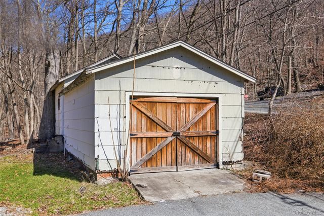 1100 State Route 17A, Greenwood Lake, NY 10925