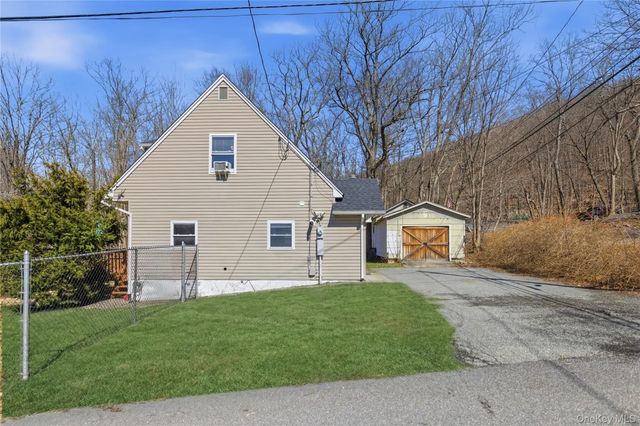 1100 State Route 17A, Greenwood Lake, NY 10925