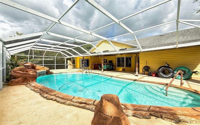 19280 SW 304th St, Homestead, FL 33030