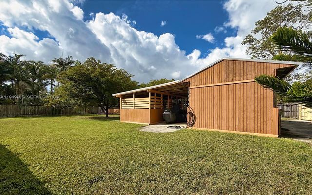 19280 SW 304th St, Homestead, FL 33030