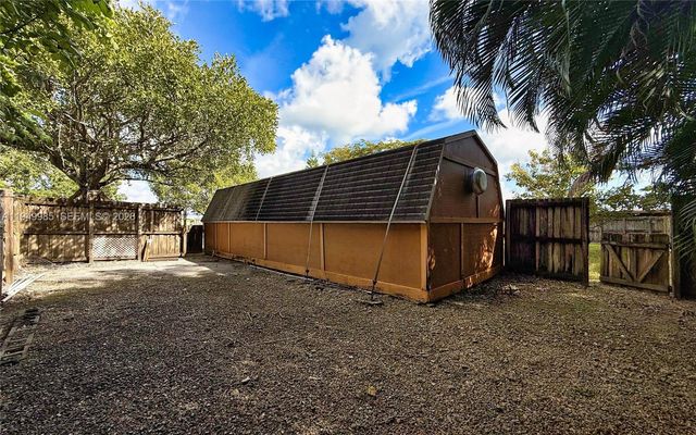 19280 SW 304th St, Homestead, FL 33030