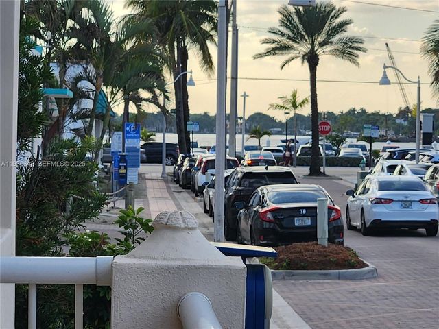 320 New York St 1, Hollywood, FL 33019