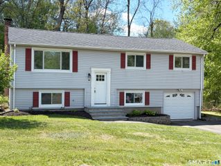 84 Willie Circle, Tolland, CT 06084