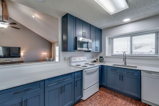 804 Simon Drive, Cedar Hill, TX 75104