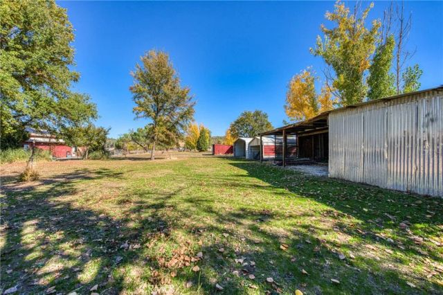 11694 Old Spruce Grove, Lower Lake, CA 95457