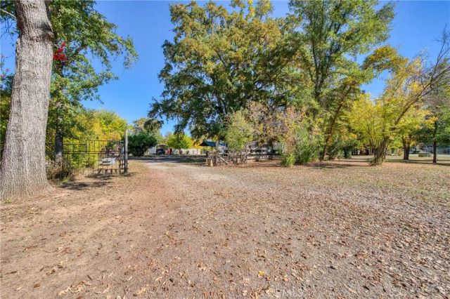 11694 Old Spruce Grove, Lower Lake, CA 95457